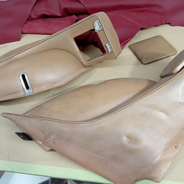 110225 1976 jensen interceptor interior panels (6)
