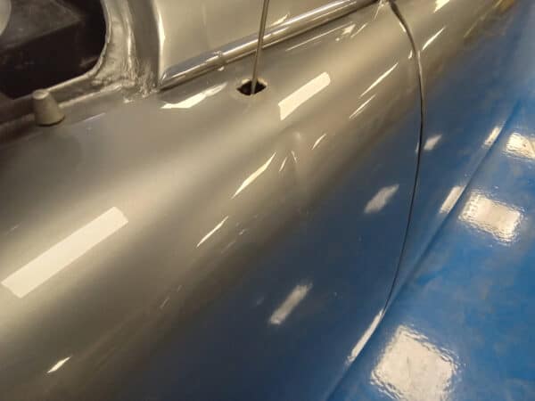 13022025 1968 daimler 250 v8 dent repair (2)