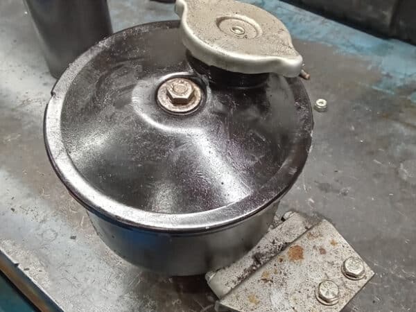 17022025 1969 aston martin db6 final strip down bits (10)
