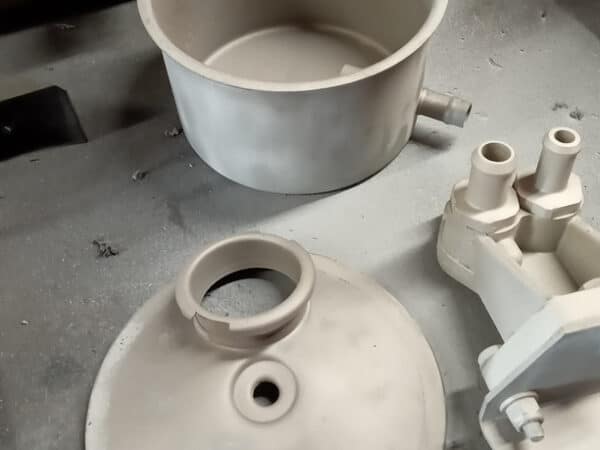 17022025 1969 aston martin db6 final strip down bits (16)