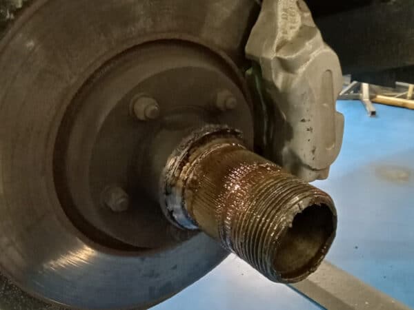 17022025 1969 aston martin db6 final strip down bits (36)