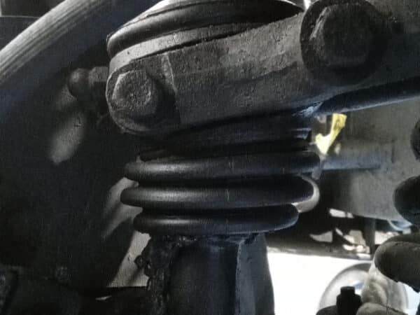 17022025 1969 aston martin db6 final strip down bits (39)