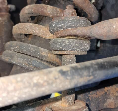 17022025 1969 aston martin db6 final strip down bits (60)