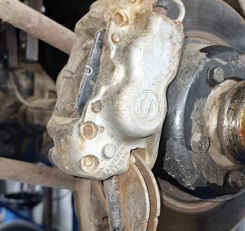 17022025 1969 aston martin db6 final strip down bits (76)