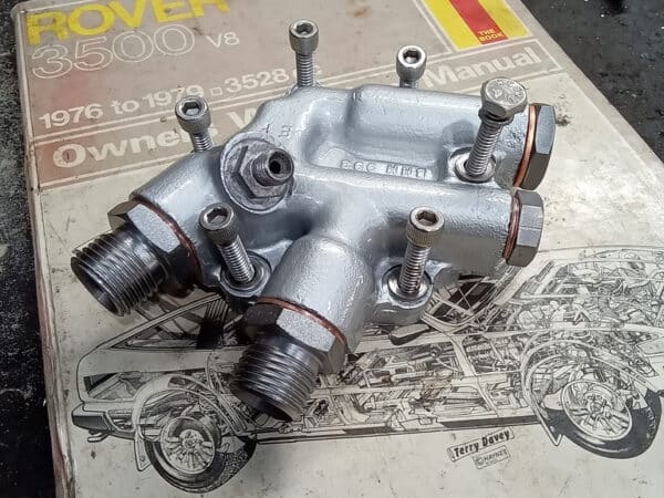 17022025 1975 mgb gt v8 engine prep and paint (21)