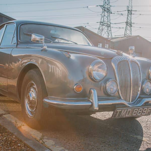 1968 daimler 250v8 arrival photos 5