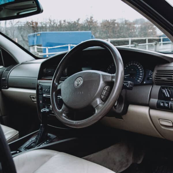 1999 vauxhall omega arrival 6