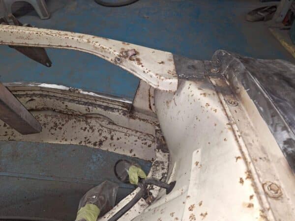 20022025 1969 audi 70l final welding (14)
