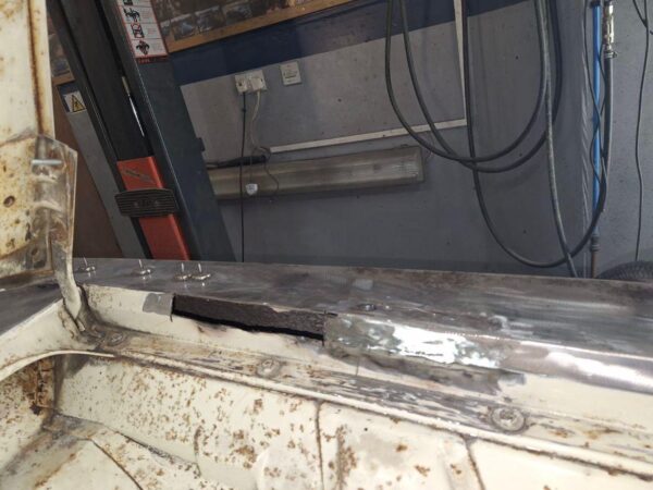 20022025 1969 audi 70l final welding (15)