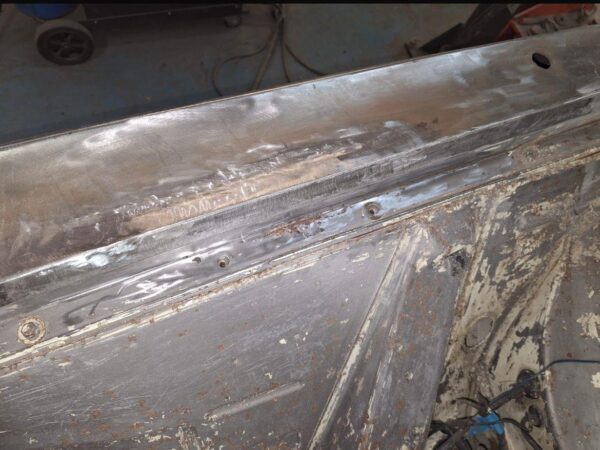 20022025 1969 audi 70l final welding (17)