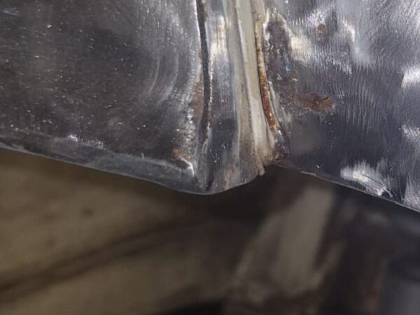 20022025 1969 audi 70l final welding (34)