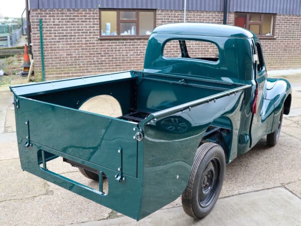 21022025 1951 austin devon painted (8)