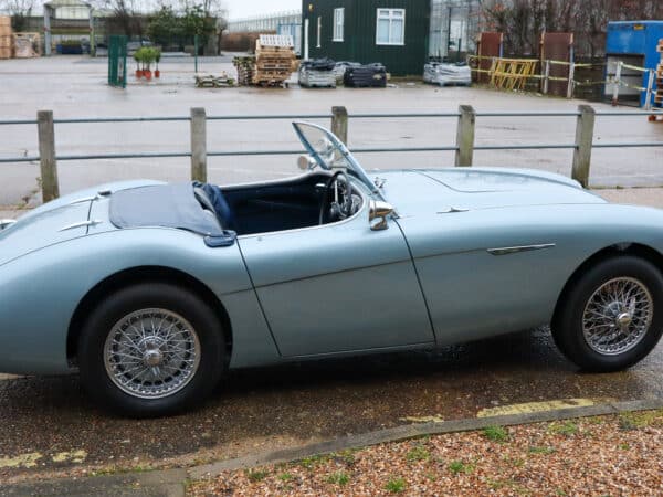 21022025 1955 austin healey 100 arrival (11)