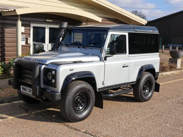 21022025 2012 land rover defender 90 arrival (22)