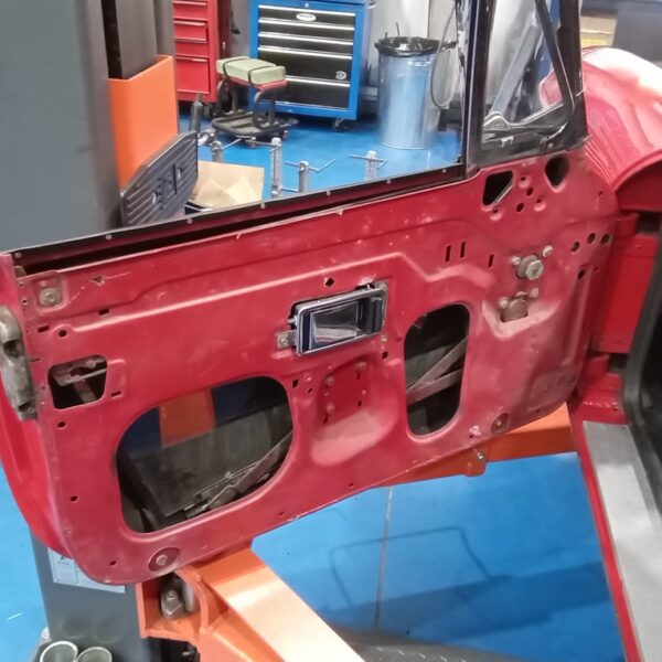 24022025 1968 mgc roadster repairs and paint (23)