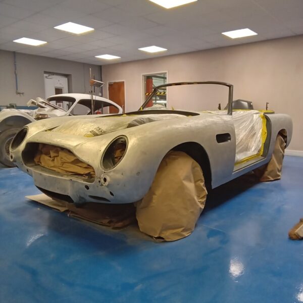 24022025 1969 aston martin db6 volante more strip down pics (1)
