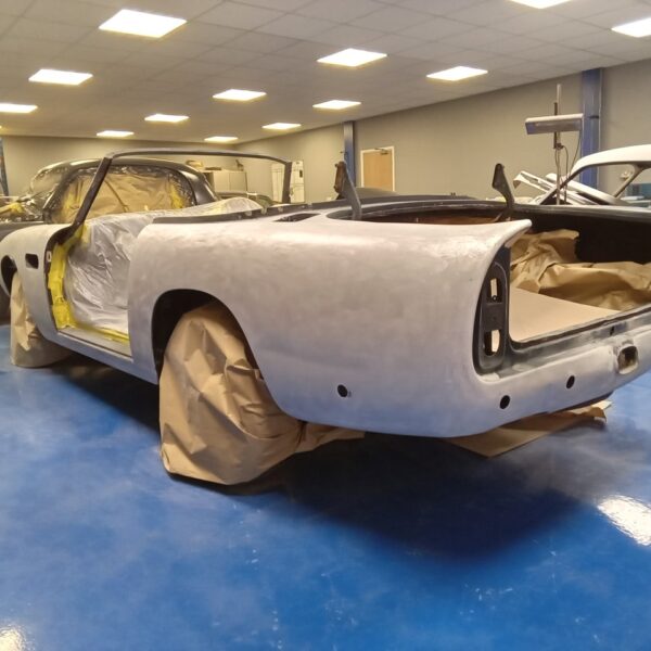 24022025 1969 aston martin db6 volante more strip down pics (3)