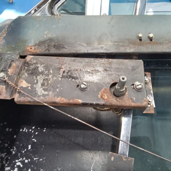 24022025 1969 aston martin db6 volante more strip down pics (59)