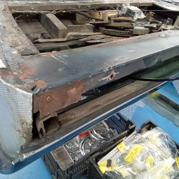 24022025 1969 aston martin db6 volante more strip down pics (64)