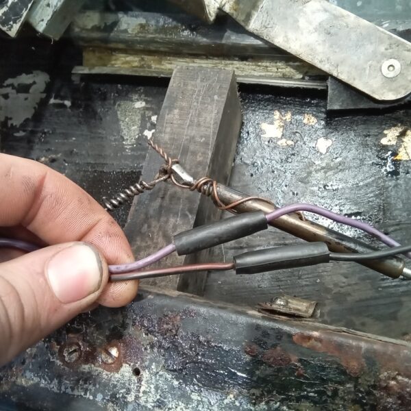 24022025 1969 aston martin db6 volante more strip down pics (78)