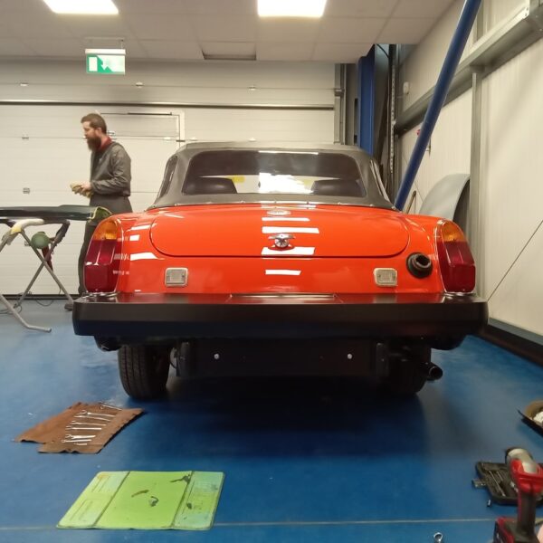 24022025 1980 mg midget reassembly (10)