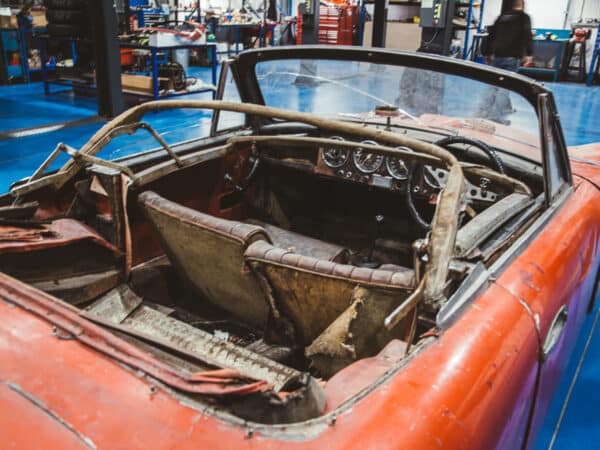 241123 1955 aston martin db2 4 drophead arrival 4