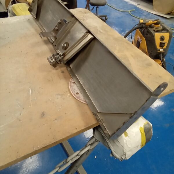 250225 1963 rover p4 panels and doors in epoxy (11)