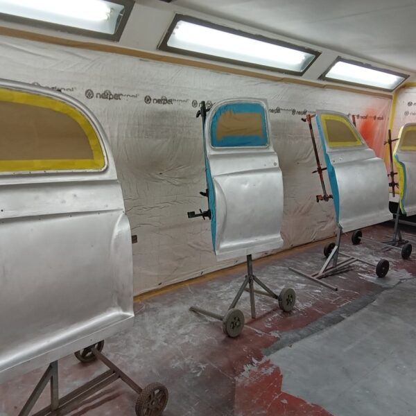 250225 1963 rover p4 panels and doors in epoxy (6)