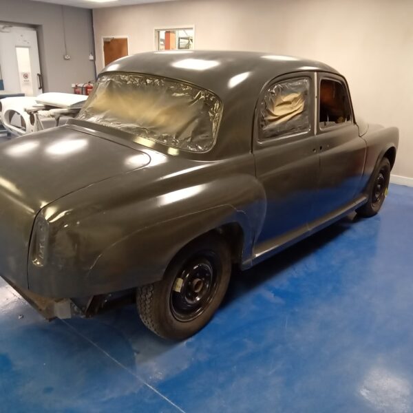 250225 1963 rover p4 panels back on body (3)