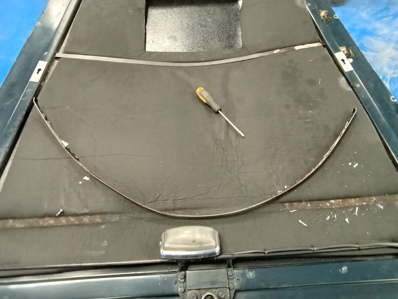 250225 1969 aston martin db6 volante bonnet strip (4)