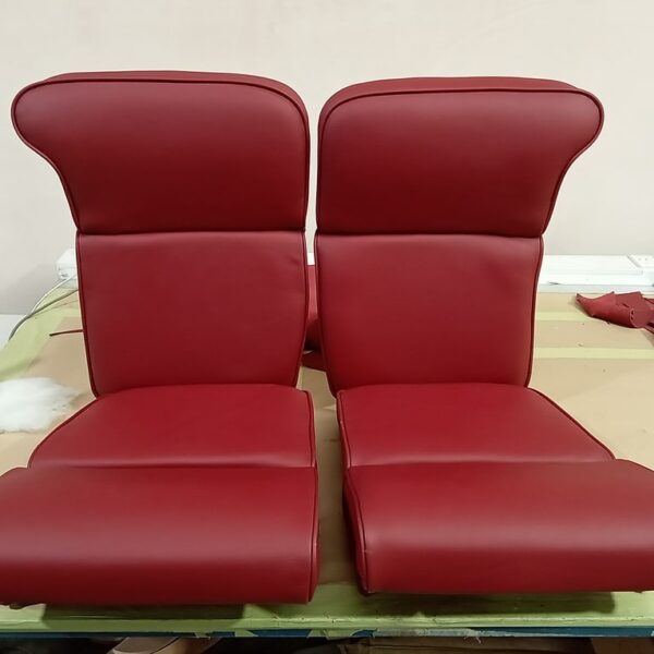 250225 1976 jensen interceptor rear seats finished