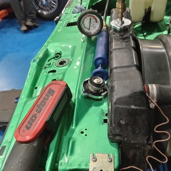 260225 1977 ford granada pressure test (5)