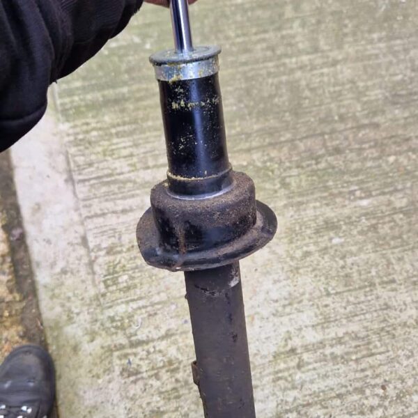 80225 2000 mazda mx5 suspension work (17)