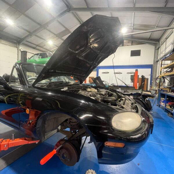 80225 2000 mazda mx5 suspension work (30)
