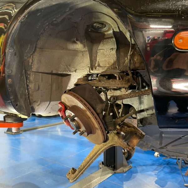 80225 2000 mazda mx5 suspension work (32)