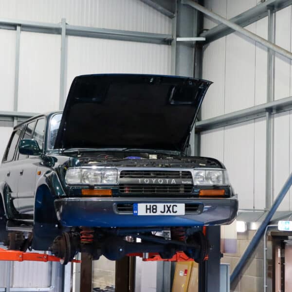 land cruiser on ramp (2)