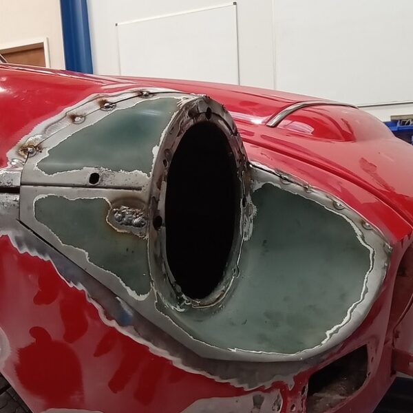 04032025 1968 mgc roadster water pump and rust repair (10)