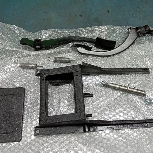 04032025 1980 mg midget welding and repairs (12)