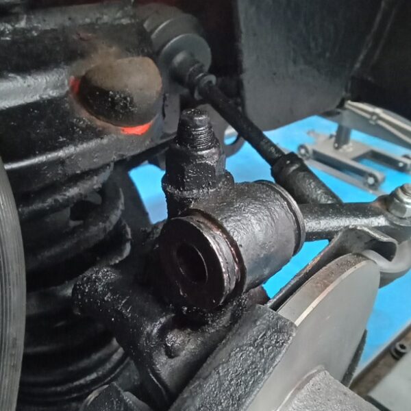 04032025 1980 mg midget welding and repairs (37)