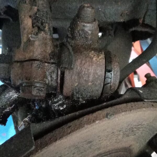 04032025 1980 mg midget welding and repairs (53)