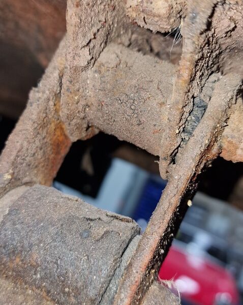 04032025 1980 mg midget welding and repairs (70)