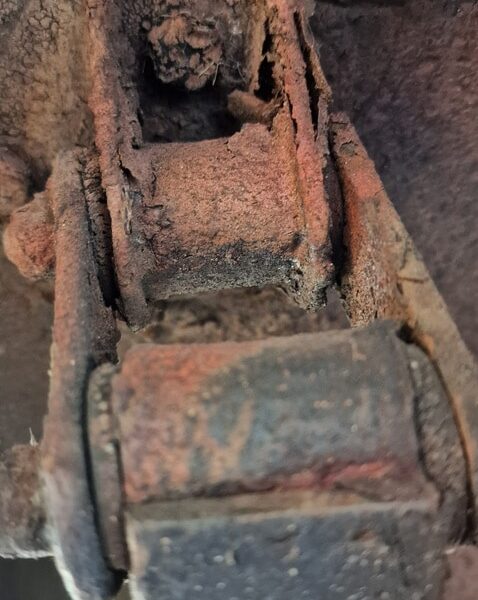 04032025 1980 mg midget welding and repairs (80)