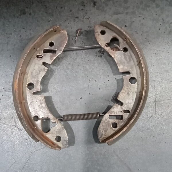 04032025 1980 mg midget welding and repairs (87)