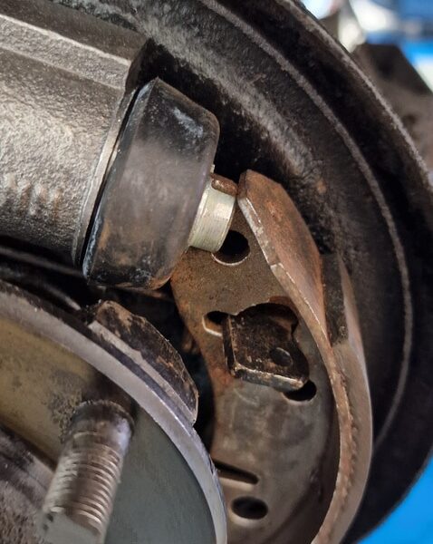 04032025 1980 mg midget welding and repairs (92)