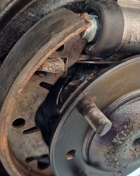 04032025 1980 mg midget welding and repairs (93)