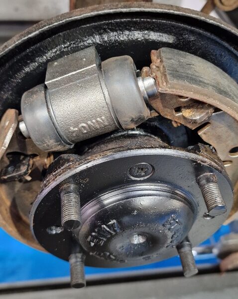 04032025 1980 mg midget welding and repairs (99)