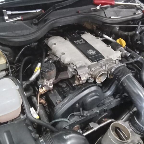04032025 1999 vauxhall omega cooling hose and tracking (12)