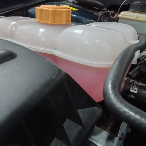 04032025 1999 vauxhall omega cooling hose and tracking (4)