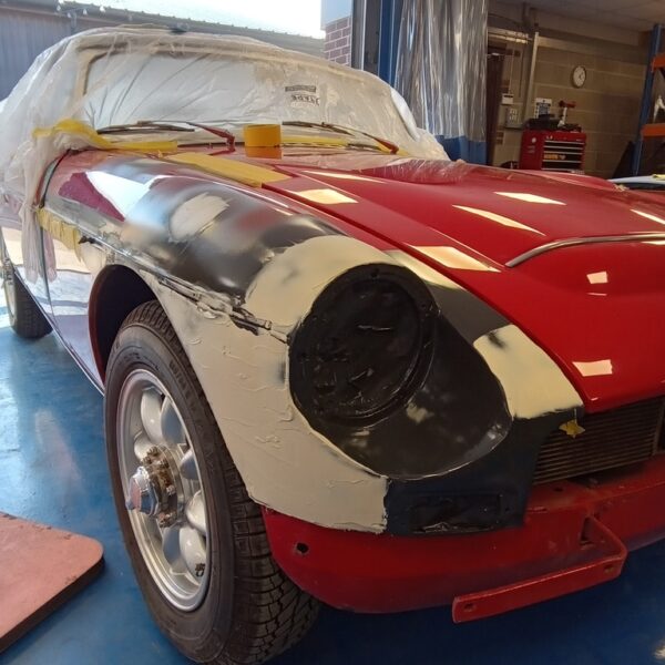 07032025 1968 mgc roadster steering wheel and paint prep (5)