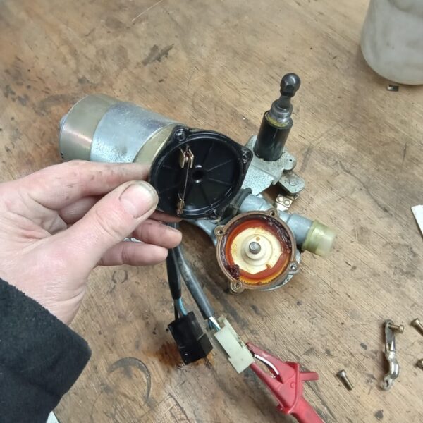 07032025 1973 ferrari dino wiper motor (2)